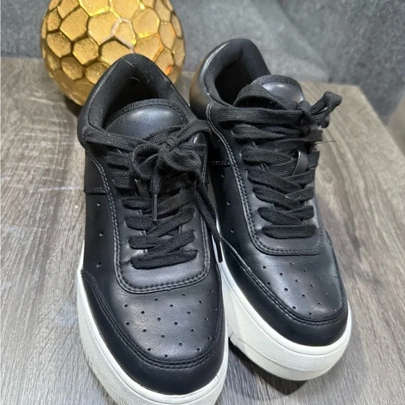 Steve Madden Black and White Platform Sneakers - Picture 12 of 14